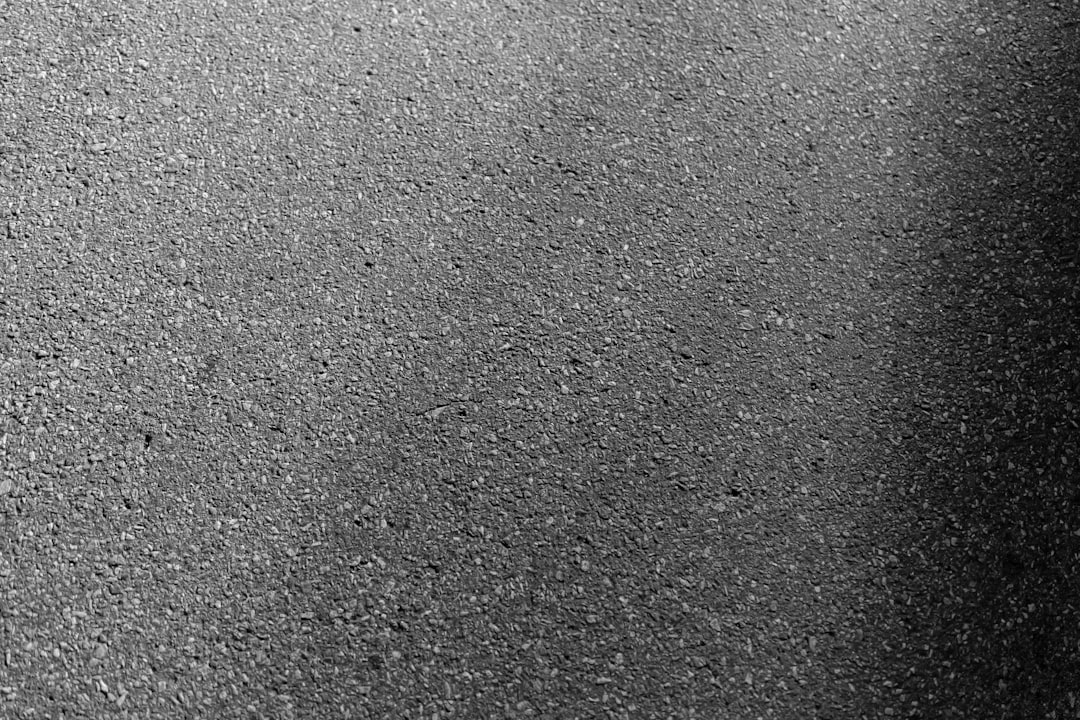 Παράγοντες που Πρέπει να Ληφθούν Υπόψη στην Επιλογή Ασφαλτού και Τιμές